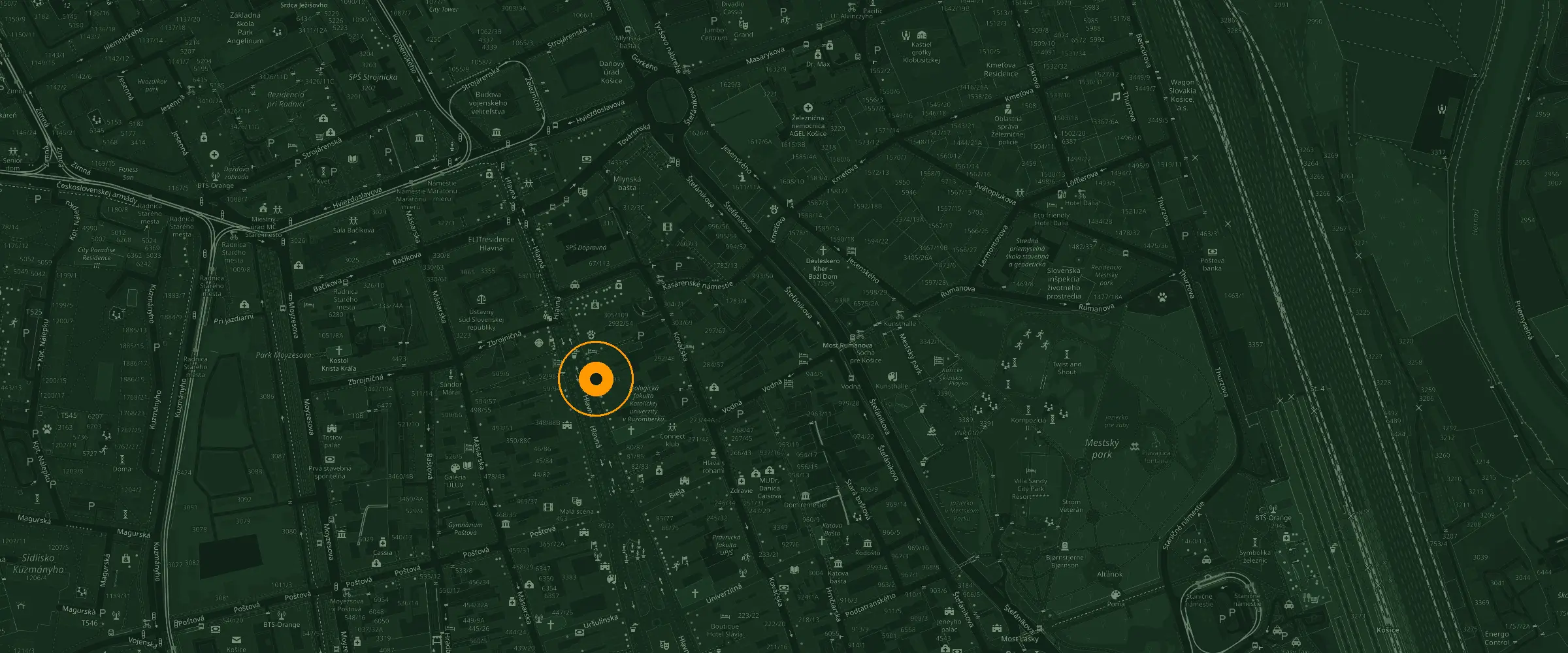 Map of the area around Hlavná 95 in Košice with Veverička marked